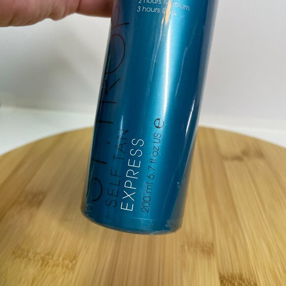 St. Tropez Self Tan Express Bronzing Mousse 6.7 oz Sealed 1 Hour Tan Formula - Picture 2 of 7